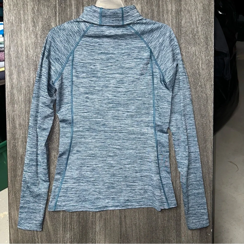 Under Armour Base Layer - Picture 2 of 4